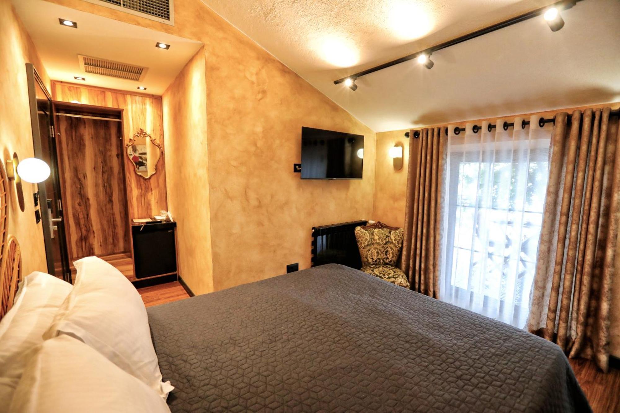 Hotel Labiatan Zogaji