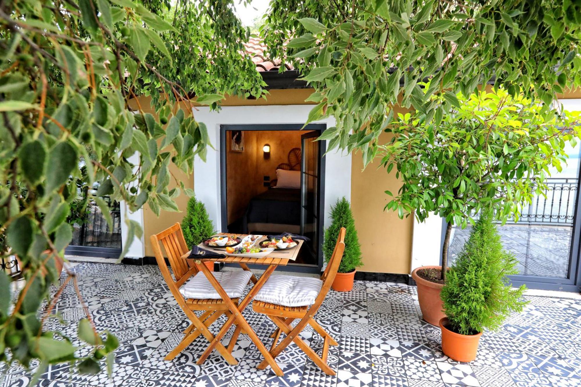Labiatan Hotel 3*